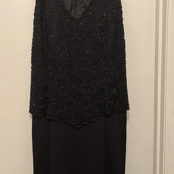 JKARA New York Black Beaded Bodice Form Fitted Evening Gown "Worn Once" - Picture 9 of 15